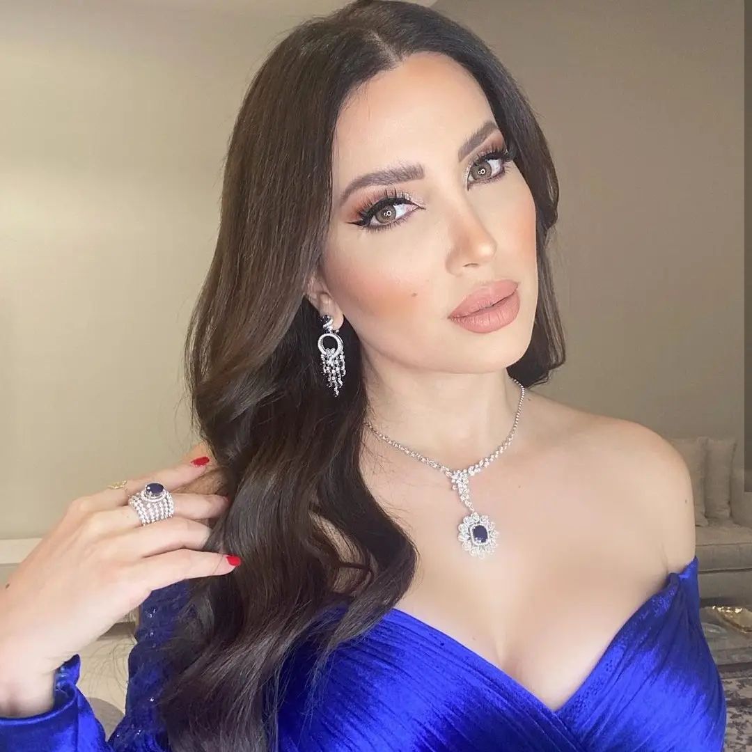 The Beauty Queen Nesreen Tafesh looking stunning while getting ready for the Cairo International Film Festival …She was the Star of GFF and will surely shine and dazzle us in CIFF.