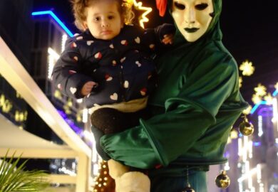 A Christmas wonderland of fashion and beauty