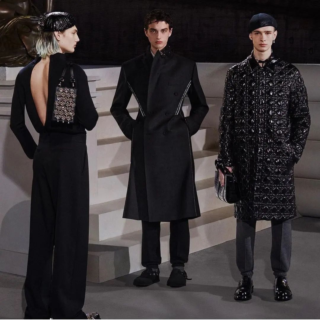 A Unique artistic vision by @lvmh for the Mens Fall Winter 22/23 collection.