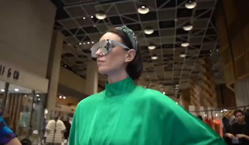 Here’s a series of spontaneous moments during our interviews in the last Style Avenue to lighten your mood.