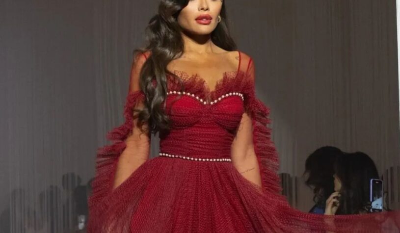 From @elisabettafranchi show presented at #mfw , Alanoud Badr walking the runway fiercely and proudly.