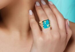 Customize your favourite initials and show your love by <a href=