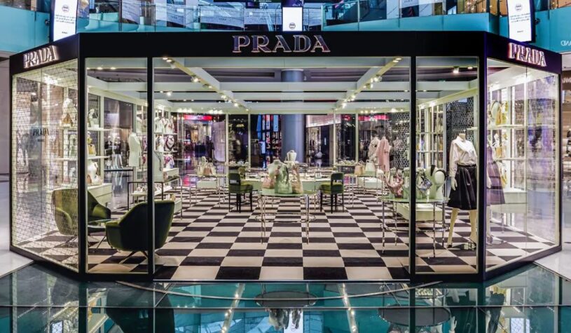 <br>Thinking about that festive season shopping spree ? 