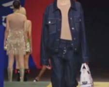 Dior presented their Fall Winter 2022-2023 collection with a futuristic touch into their designs.