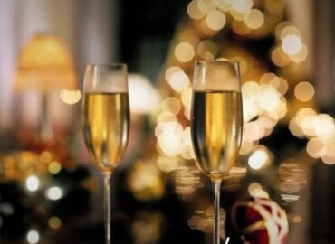 The biggest night of the year is almost here and it’s the time to celebrate it in style and luxury!