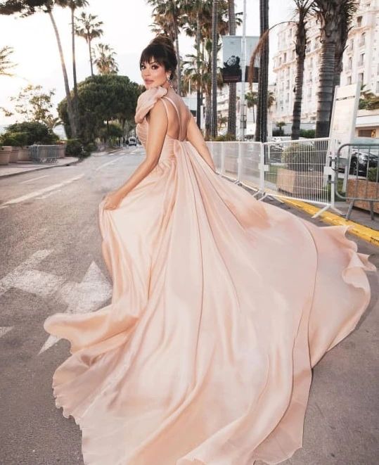 Gorgeous Lebanese 🌟 Nadine Nassib Njeim dressed in a flawless Georges Chakra gown for her attendance at #cannesfilmfestival