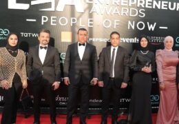 #redcarpet moments from today’s @eeawards_