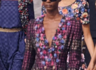 Chanel Haute Couture 2023/24 Show was presented at the Seine in Paris showcasing the the essence of a Parisienne.