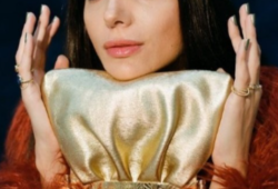 We are loving the latest line of bags from the Egyptian brand “Okhtein” with their exquisite craftsmanship used in their creation.