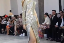 Stunning Couture Collection by @tonywardcouture presented at Palais De Tokyo,Paris!