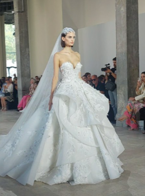 Bridal Glory by @tonywardcouture live from Paris!