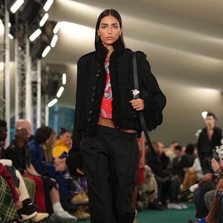 Nora Attal, a British model of Moroccan descent, walked the Burberry SS24 runway during London Fashion Week under the direction of creative director Daniel Lee and looked