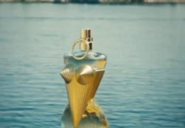 Indulge in the luxuriously confident fragrance of Gaultier Divine, inspired by the majestic elegance of Egypt’s ancient beauty!