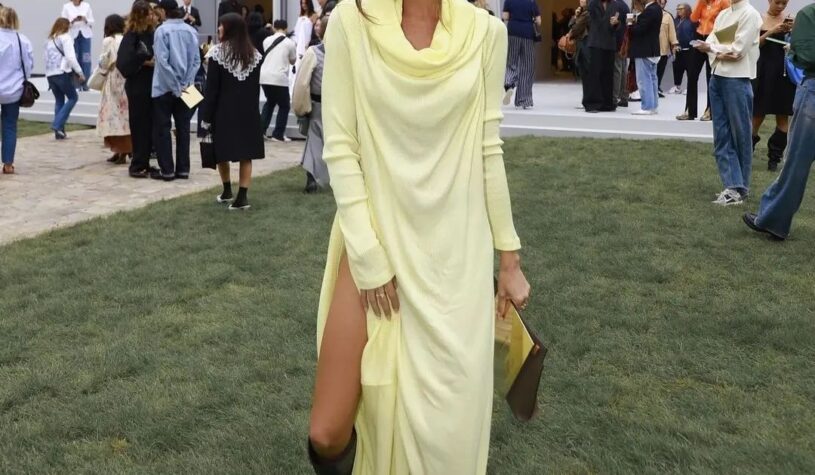 Lebanese Public figure @nathaliefanj shares her look for @loewe SS24 show during #parisfashionweek and looks gorgeous!