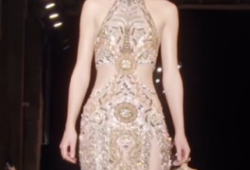 Can we just relive the moment for this magnificent dress,’A Tyrian Arabesque’ by Lebanese designer zuhairmurad SS24 Couture Show!