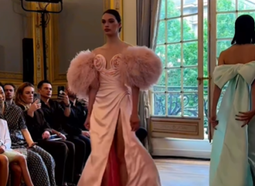 From yesterday’s captivating SS24 Couture Collection by tamararalph in Paris!