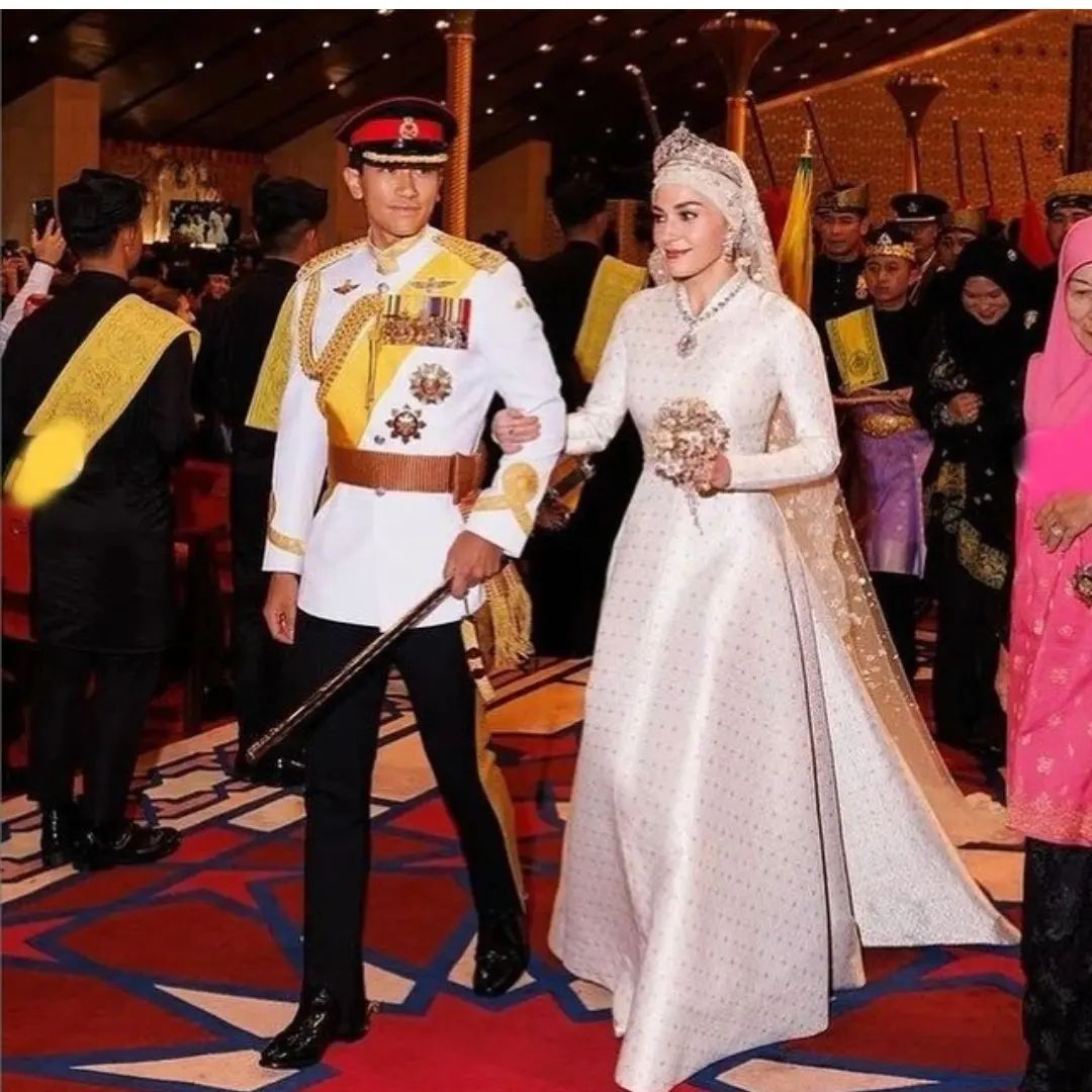 Spectacular royal wedding in Brunei #PrinceMateen and #PrincessAnisha 👑