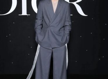 Paris Fashion Week just got a whole lot more fabulous with yesterday’s #diorfw24 show in the presence of A-list stars and the iconic Dior collection by #kimjones