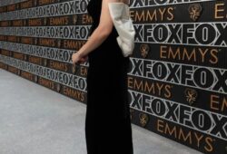 The combination of simplicity and femininity has never looked more powerful!