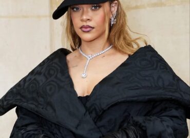 badgalriri at the Dior FW24 Couture Show and looking fabulous as always in dior and a touch of her own style added with a cap!