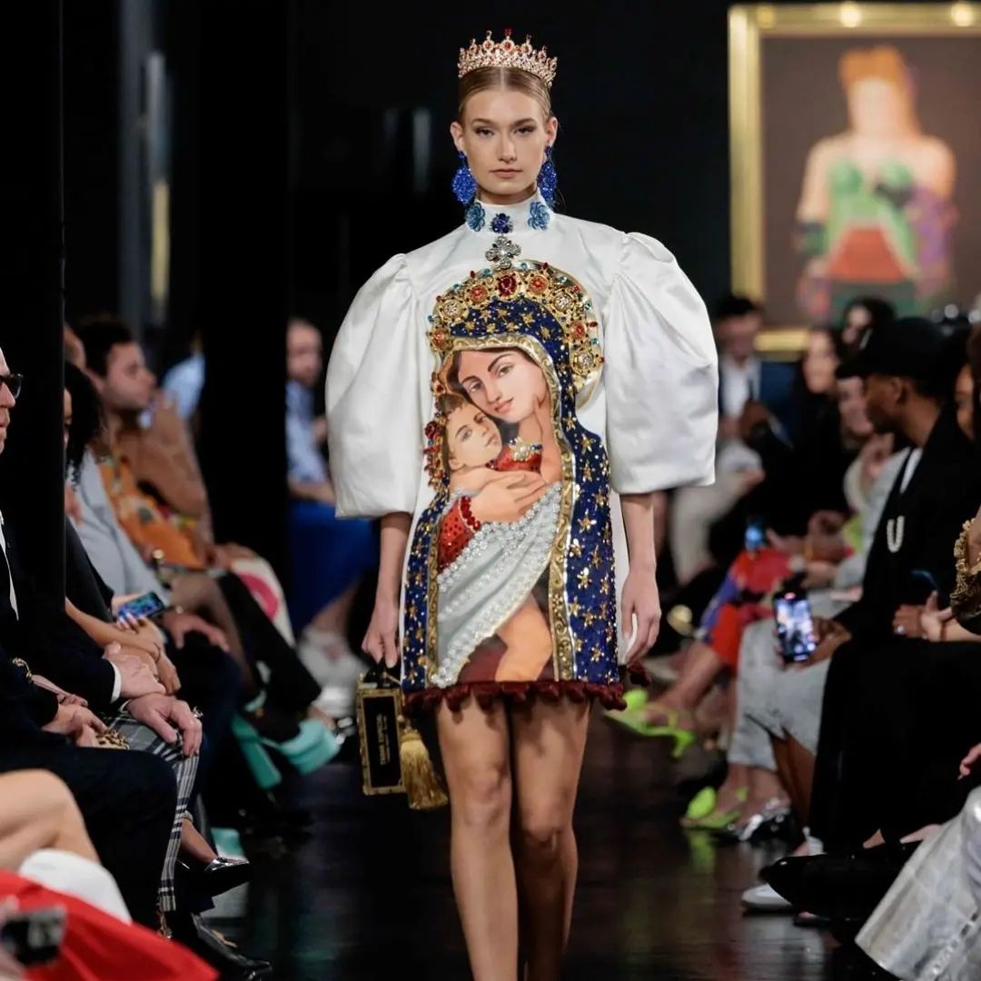 Lebanese Dominican fashion designer Gianina Azar brings the heat of Miami Fashion Week straight to our feed!