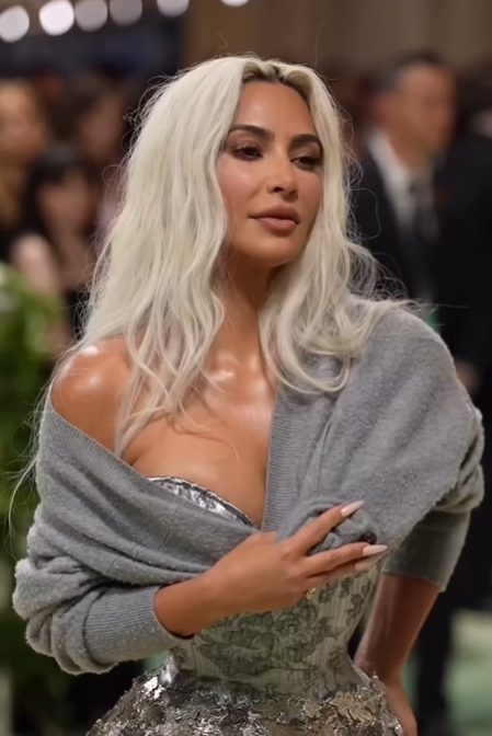 Radiating timeless elegance, Kim Kardashian stole the spotlight at yesterday’s Met Gala 2024, showcasing her unparalleled beauty and style in a Maison Margiela dress.