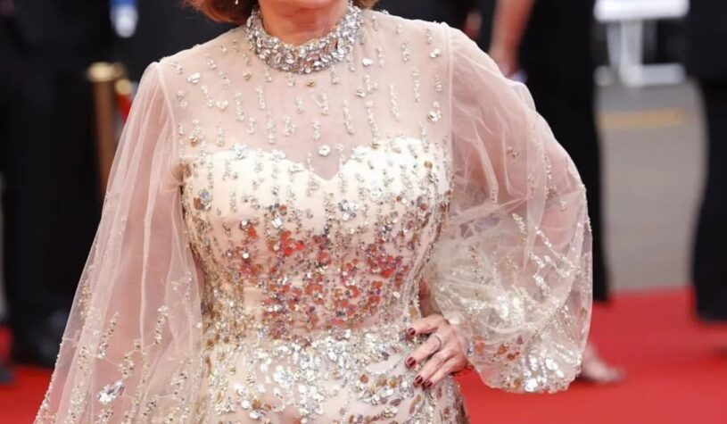 Day 1 of the 77th Festival de Cannes was a showcase of unparalleled elegance, with Arab designers taking center stage. Exquisite looks dominated the red carpet, highlighting the region’s fashion prowess and artistic brilliance!