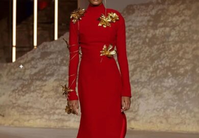 Get ready to dive into a sea of fashion as the Red Sea Fashion Show makes waves this week! Saudi couture sensation, Tima Abid, is set to open the show,definitely an exciting moment for the Arab fashion scene.