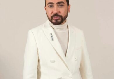 Exciting news! Saudi designer Mohammed Ashi, the visionary behind Paris-based Ashi Studio, is set to create the first-ever fashion line for the cabin crew of Riyadh Air. As the Kingdom’s new airline prepares for its maiden flight in 2025, Ashi’s stunning designs will take to the skies, blending style and sophistication for a truly unique travel experience. Stay tuned for a fashion-forward journey!