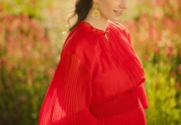 The very first official pictures for Princess Rajwa during her pregnancy!