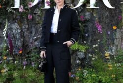 Dior’s ambassadors and friends gathered at the majestic Drummond Castle in Scotland to witness the unveiling of the breathtaking 2025 Cruise Collection. Blending heritage and haute couture!