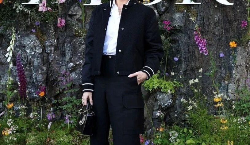 Dior’s ambassadors and friends gathered at the majestic Drummond Castle in Scotland to witness the unveiling of the breathtaking 2025 Cruise Collection. Blending heritage and haute couture!