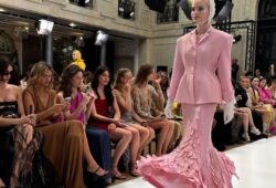 Enchanted by Yanina Couture’s ‘Magic Garden’ presented today at Paris Fashion Week! The colours and patterns are a mesmerizing blend of art and elegance. Truly exquisite!