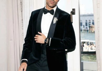 @moalturki stole the spotlight on the Venice Film Festival Red Carpet, looking sharp and effortlessly stylish!