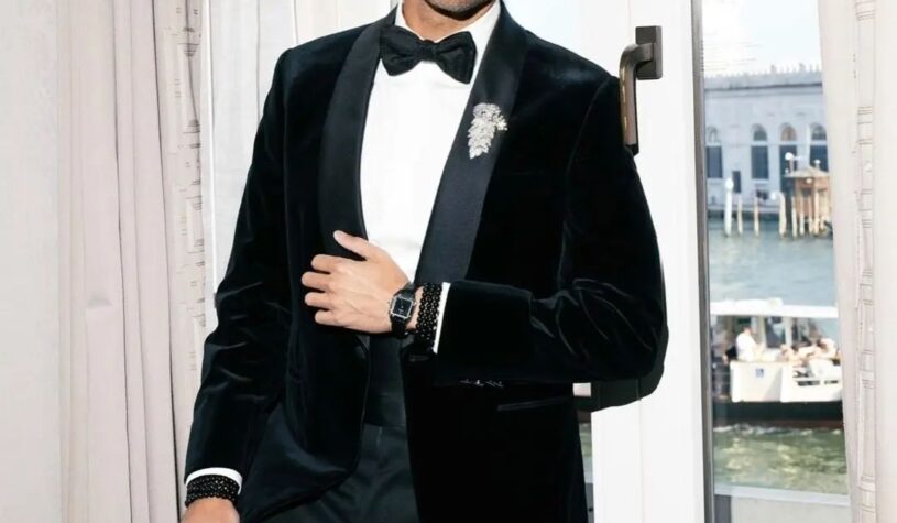 @moalturki stole the spotlight on the Venice Film Festival Red Carpet, looking sharp and effortlessly stylish!