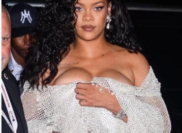 Rihanna always brings the heat, but her look at Alaïa’s NYC show felt a bit off this time. Maybe it just wasn’t our vibe! What did you think?