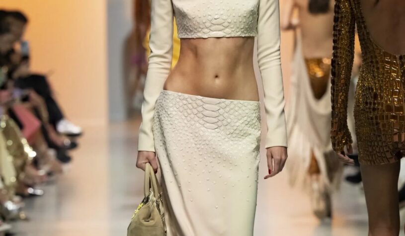 The Spring 2025 Ready-to-Wear collection by Georges Hobeika channels the untamed allure of crocodiles and snakes, drawing inspiration from their wild and exotic worlds. This collection masterfully captures the duality of these creatures—symbolizing both strength and adaptability in nature. With their primal energy, crocodiles and snakes represent resilience, their ability to blend seamlessly into their surroundings showcasing their evolutionary mastery. This reflection on survival through minimal evolution mirrors the journey of life itself. A proud moment for Lebanese fashion, as Georges Hobeika continues to leave a lasting impact on the global stage. Bravo!