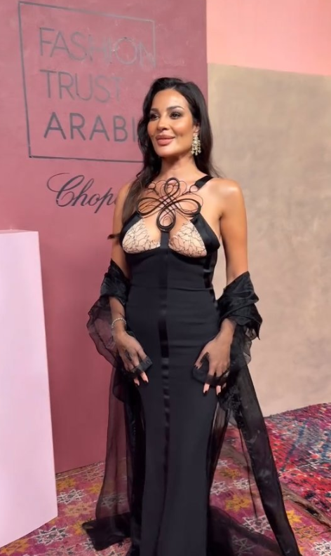 Lebanese star Nadine Njeim radiated pure elegance at #FashionTrustArabia in Marrakech, captivating everyone with her stunning style and effortless grace. A true fashion icon shining bright in the city of lights and dreams.