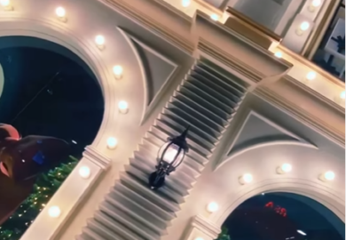 The holiday spirit is alive at Waterway 5A, The Drive, W and White by The Waterway!  Thanks to the creative brilliance of N37 Sherine Nabil, the Christmas decor and curations radiating festive unique energy and joy. Don’t miss this unique, magical experience!