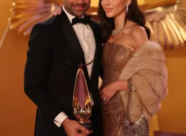 Congratulations to Mousa Esa for taking home his well-deserved #JoyAward! Can we just take a moment to admire how he and his stunning wife, Salma Fathallah, radiated pure elegance and sophistication on this unforgettable night! A true power couple!