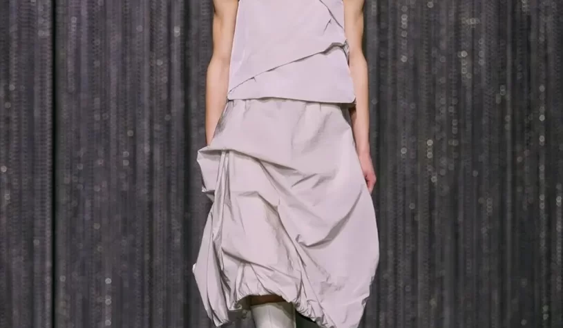 @alainpaul Spring/Summer 2025 collection at Paris Fashion Week masterfully blends ballet-inspired elegance with contemporary fashion, showcasing fluid silhouettes and innovative designs that capture the essence of movement.