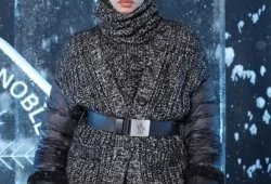 Moncler took over the snowy slopes of Courchevel for a one-of-a-kind fashion spectacle! With an iconic guest list featuring Anne Hathaway, Leonie Hanne, Ikram Abdi, and more, the show redefined winter luxury against a breathtaking alpine backdrop.