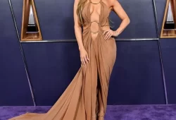 Jennifer Lopez served and then some at the #AMAs — every look was a moment, and we were here for all of it! Style, attitude, and pure star power
