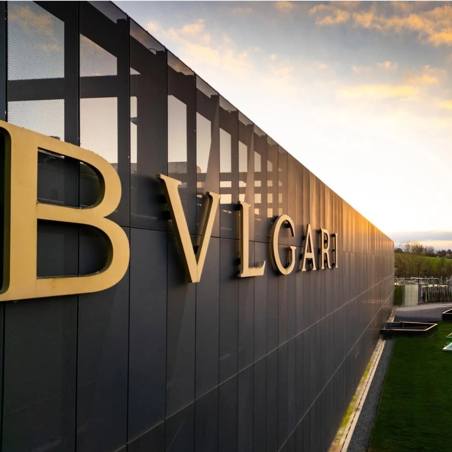 Bvlgari to Open Its First Public Jewelry School This September!