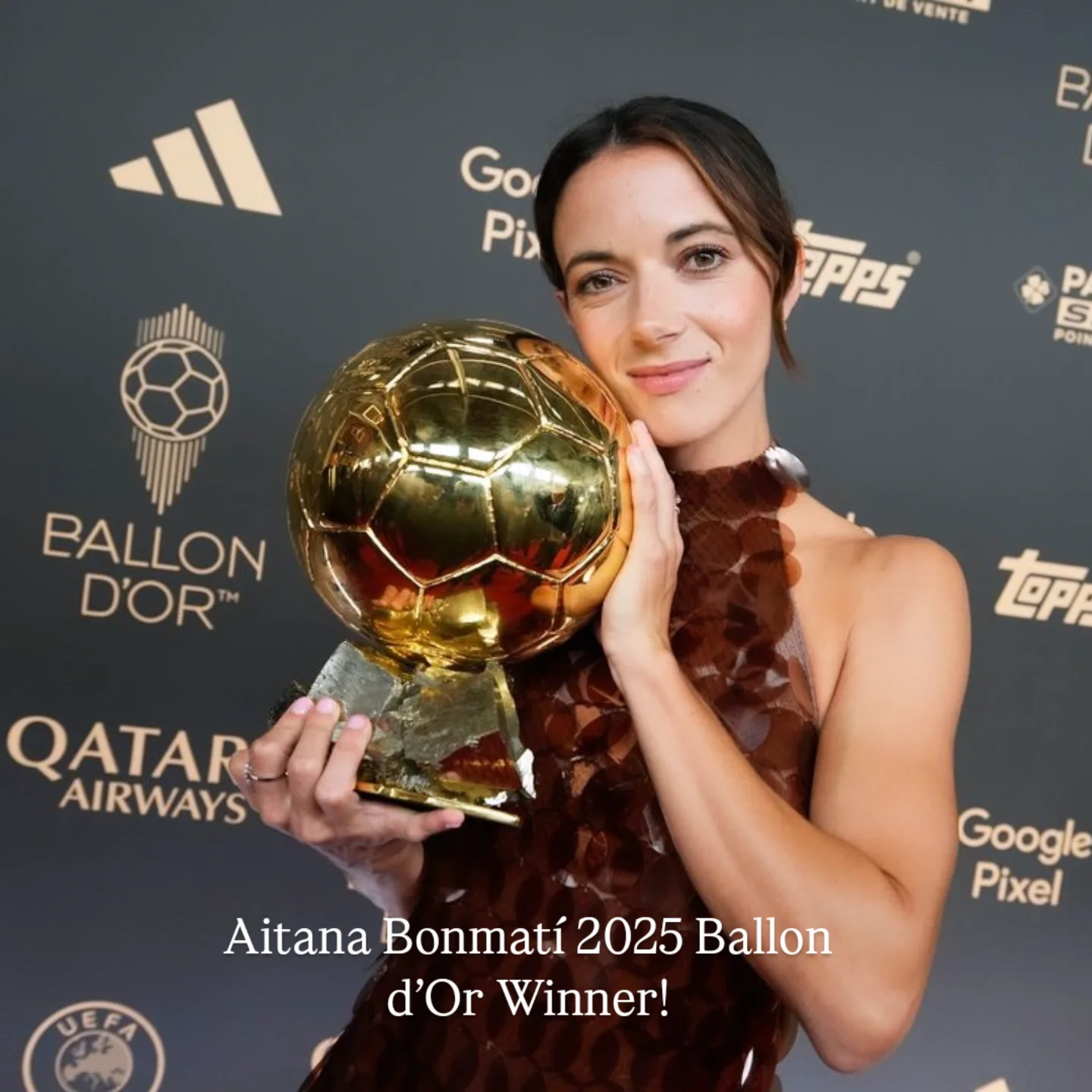 Aitana Bonmatí claims the Women’s Ballon d’Or 2025 at the Théâtre du Châtelet — her third consecutive triumph 🇪🇸. The Barcelona and Spain star continues to reign supreme as the game’s ultimate icon.