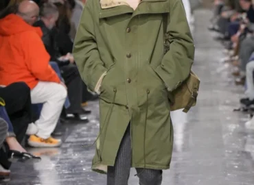 Good, but not groundbreaking. Dior meets street-style—almost Topshop-coded. Are we expecting more? Definitely loved the coats 