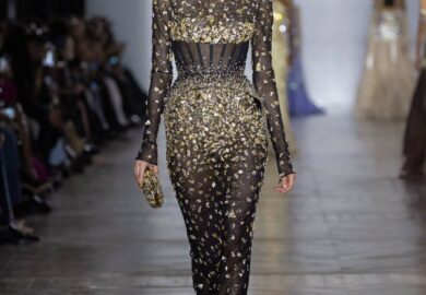 THE MOMENT THAT DEFINES BEAUTY