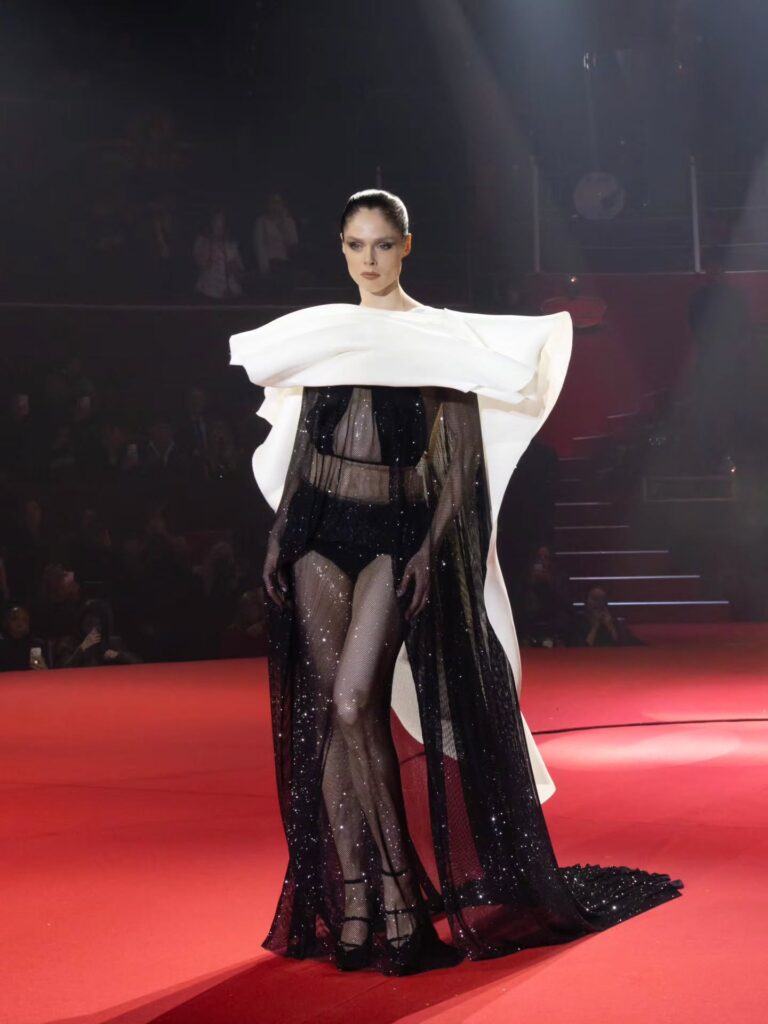 The Geometry of Presence