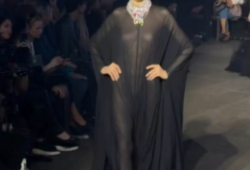 Gucci, oh please… we’re obsessed with the resort collection. Every single piece had us staring at the details, and then came the ultimate moment — Paris Hilton walking the Gucci show in Times Square? Now that’s hot. 