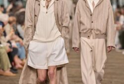 From Malibu Pier to the spirit of an endless Italian summer, Zegna’s latest presentation transformed La Villeggiatura into a lesson in effortless elegance. Inspired by the Italian tradition of relocating life—not simply escaping it—for the season, Alessandro Sartori delivered a wardrobe where ease and sophistication coexist seamlessly. Vibrant shades of orange, green, and blue punctuated relaxed tailoring, lightweight layers, and textured fabrics, creating a vision of summer that felt both refined and lived-in. Less vacation dressing, more a complete seasonal wardrobe designed for a life well-traveled.